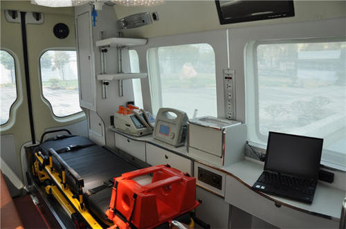 仙游县救护车内部